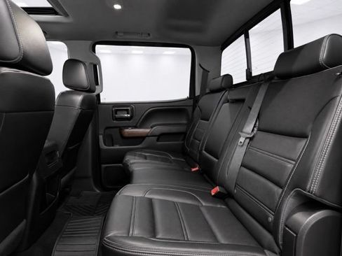 Used 2018 GMC Sierra 2500 Denali AWD/4WD image 18