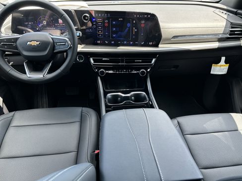 New 2026 Chevrolet Traverse LT w/ Sun and Wheel Package image 74