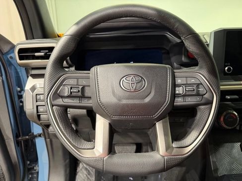 Certified 2026 Toyota Tacoma TRD Off-Road AWD/4WD image 20