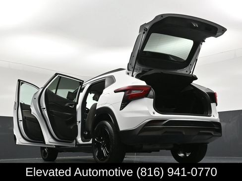 Used 2025 Chevrolet Trax ACTIV w/ Driver Confidence Package FWD image 34