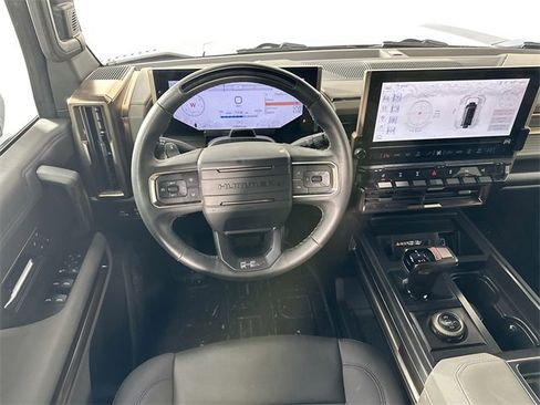 Used 2024 GMC Hummer EV 2X w/ Extreme Off-Road Package image 11
