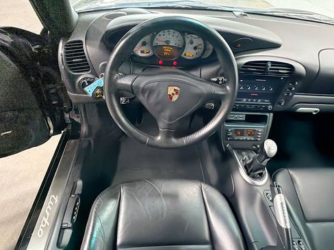 Used 2005 Porsche 911 Turbo image 15
