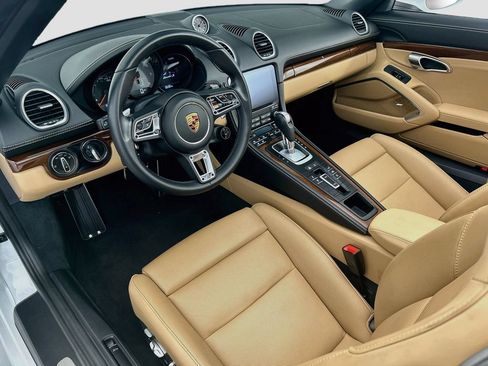 Certified 2021 Porsche 718 Boxster S RWD image 4