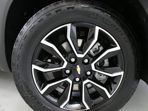 Used 2023 Chevrolet TrailBlazer ACTIV w/ Sun and Liftgate Package AWD/4WD image 29