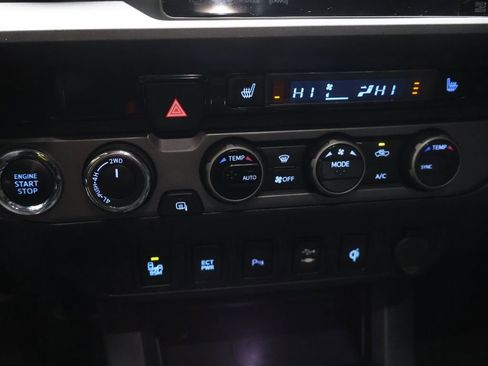 Used 2017 Toyota Tacoma TRD Pro image 23