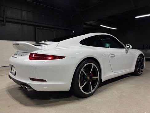 Used 2015 Porsche 911 Carrera S RWD image 4