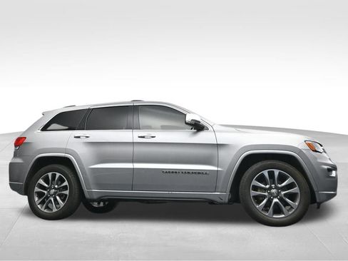 Used 2017 Jeep Grand Cherokee Overland AWD/4WD image 43