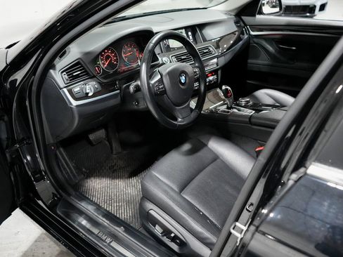 Used 2015 BMW 528i Sedan image 9