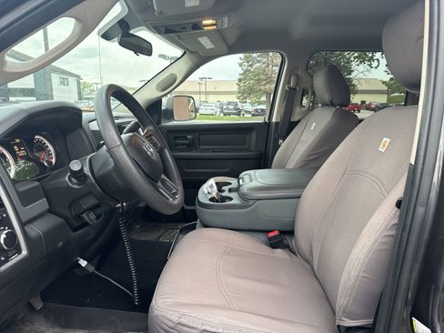 Used 2018 RAM 2500 Tradesman w/ Chrome Appearance Group AWD/4WD image 12