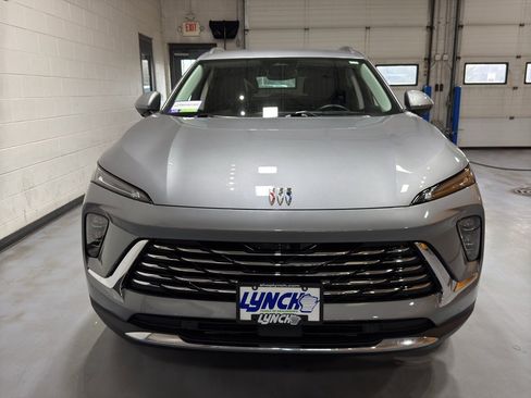 Used 2025 Buick Envision Preferred image 9