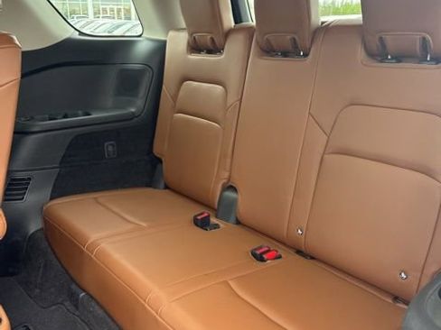 Certified 2023 Nissan Pathfinder Platinum AWD/4WD image 12