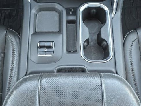 Used 2024 GMC Sierra 2500 Denali w/ Denali Reserve Package image 38