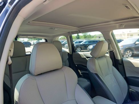 Used 2023 Subaru Forester Limited AWD/4WD image 37