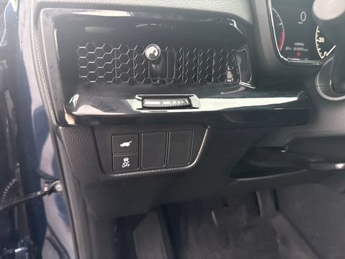 Used 2024 Honda CR-V EX-L image 16