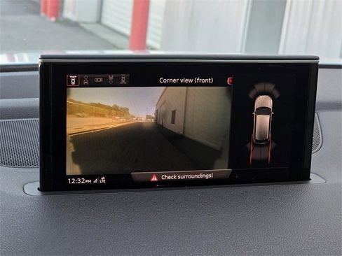 Used 2018 Audi Q7 3.0T Prestige image 22