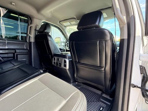 Used 2021 Ford F250 Lariat w/ Lariat Value Package AWD/4WD image 35