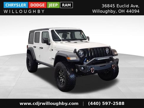 Used 2020 Jeep Wrangler Unlimited Sport AWD/4WD image 3
