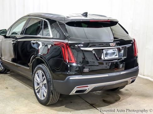 Certified 2025 Cadillac XT5 Premium Luxury image 4