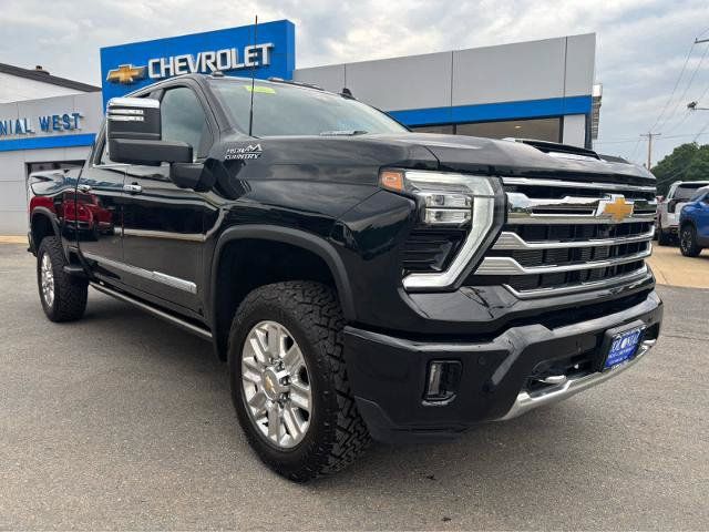 Used 2024 Chevrolet Silverado 3500 High Country w/ Technology Package AWD/4WD image 12