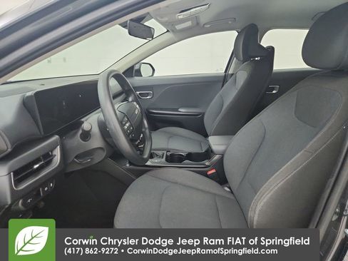 Used 2025 Kia K4 FWD image 18