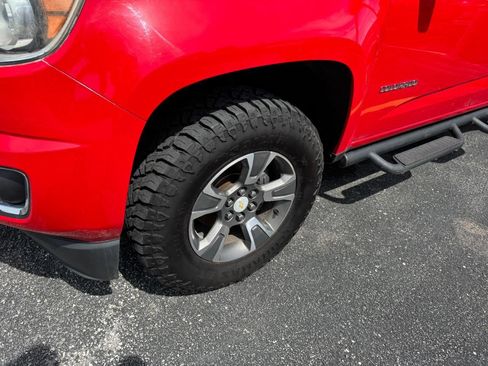 Used 2015 Chevrolet Colorado Z71 AWD/4WD image 4