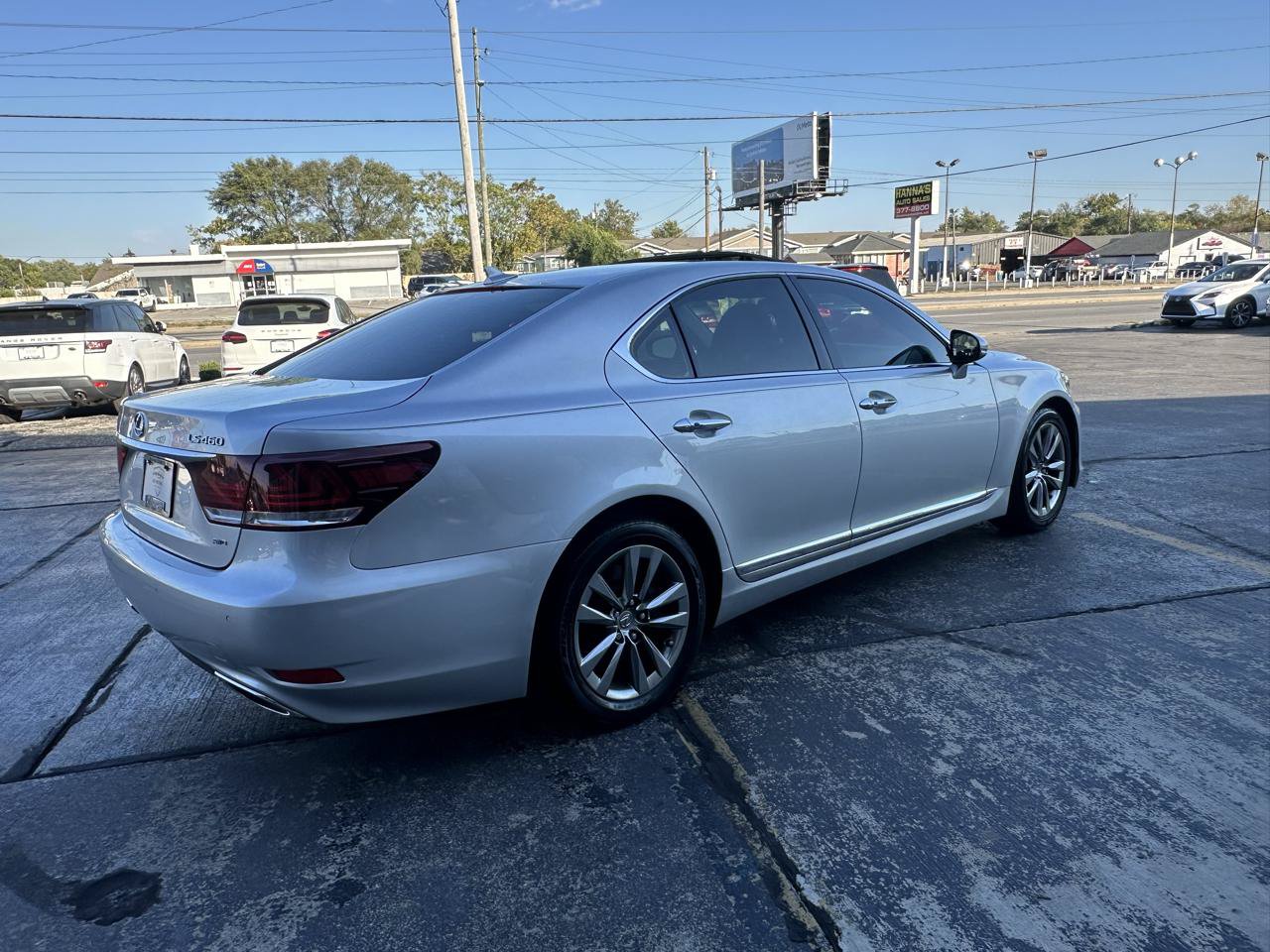 Used 2013 Lexus LS 460 AWD w/ Comfort Pkg image 5