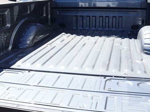 Used 2025 Ford F250 Platinum image 25