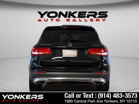 Used 2018 Mercedes-Benz GLC 300 4MATIC image 7