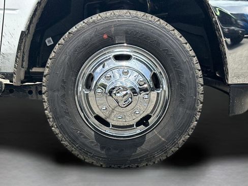 New 2026 RAM 3500 Tradesman AWD/4WD image 34
