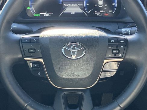 Used 2023 Toyota Crown image 18