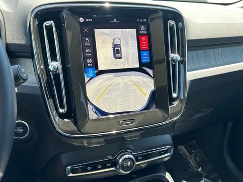 Certified 2026 Volvo XC40 B5 Plus AWD/4WD image 23