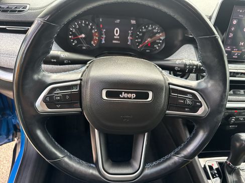 Used 2022 Jeep Compass Latitude w/ Convenience Group AWD/4WD image 16