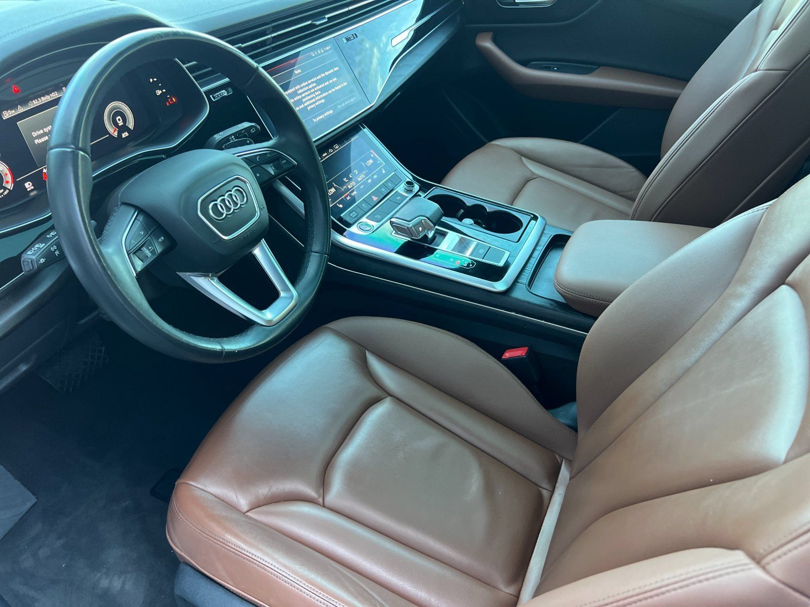 Used 2023 Audi Q8 Premium AWD/4WD image 10