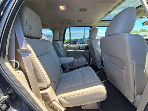 Used 2015 Lincoln Navigator 4WD image 40