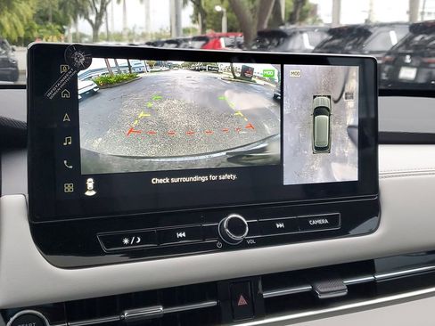 New 2025 Mitsubishi Outlander Platinum Edition image 24