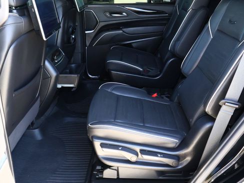 Used 2024 Cadillac Escalade Sport w/ LPO, ONYX Package AWD/4WD image 28