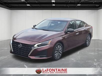 Used 2024 Nissan Altima 2.5 SV