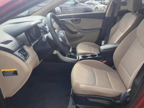 Used 2016 Hyundai Elantra SE image 16