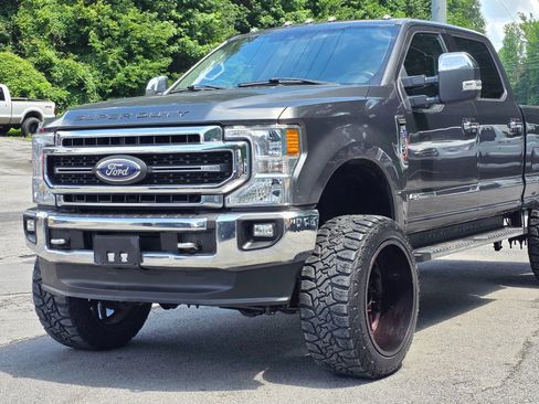 Used 2020 Ford F250 Lariat w/ Lariat Ultimate Package AWD/4WD image 2
