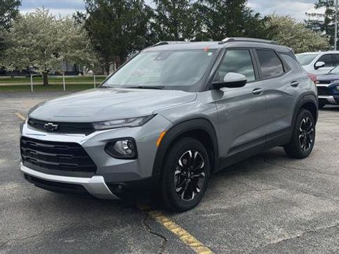 Certified 2023 Chevrolet TrailBlazer LT w/ Convenience Package FWD image 4