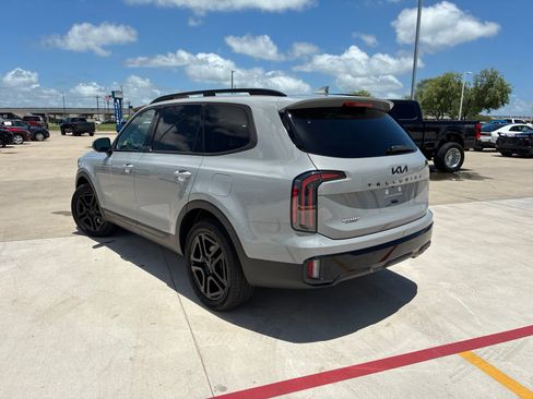 Used 2025 Kia Telluride EX X-Line AWD/4WD image 5
