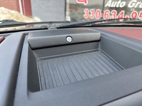 Used 2018 Ford F150 Platinum w/ FX4 Off-Road Package image 36