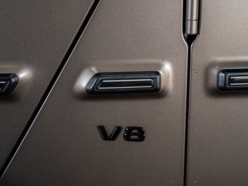 Used 2022 Mercedes-Benz G 550 w/ Exclusive Interior Package image 21