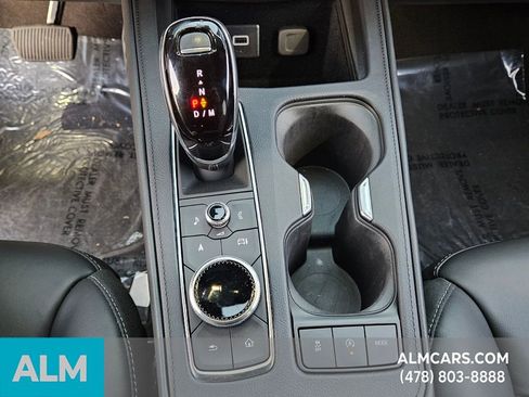 Used 2025 Cadillac XT4 Premium Luxury image 21