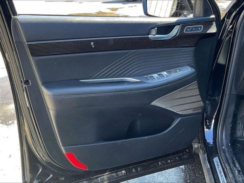 Used 2024 Hyundai Palisade Calligraphy image 9