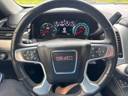 Used 2017 GMC Yukon SLT AWD/4WD image 20