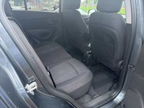 Used 2016 Chevrolet Trax LT AWD/4WD image 17