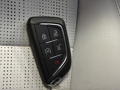 Used 2024 Cadillac Lyriq Luxury image 39