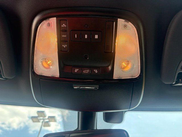 Used 2021 Dodge Durango R/T w/ Blacktop Package AWD/4WD image 23