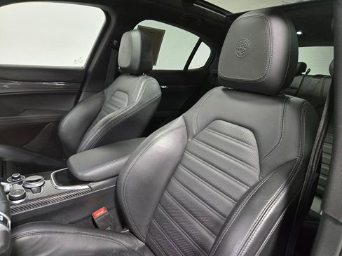 Used 2022 Alfa Romeo Stelvio Quadrifoglio w/ Active Assist Plus Package image 12